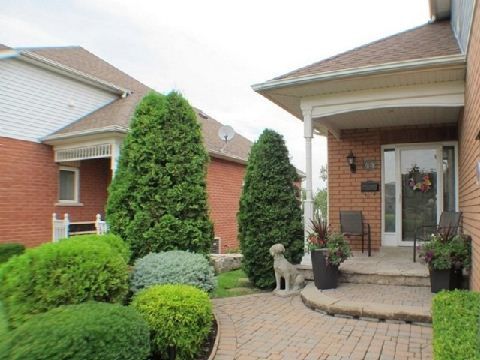 44 Morrison Cres, Grimsby, L3M5K4 | Image 2