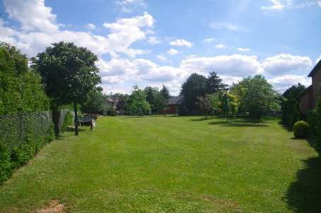 16 Shoreline Cres, Grimsby, L3M5B2 | Image 3