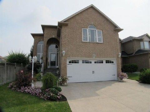 11 Redtail Cres, Hamilton, L9B2R6 | Image 2