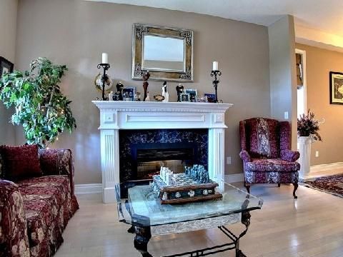 20 Gristmill Pl, Hamilton, L9G5C9 | Image 3