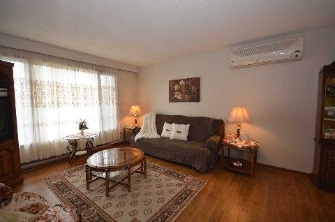 602 Willow Rd, Guelph, N1H7M5 | Image 3