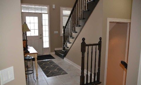 12 Wilfrid Laurier Cres, St. Catharines, L2P0A4 | Image 2