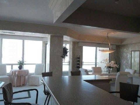 Room2