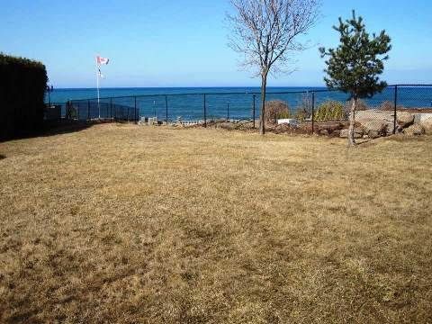 16 Shoreline Cres, Grimsby, L3M 5B2 | Image 2