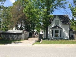 615 Bay St, Gravenhurst, P1P 1G8 | Image 2