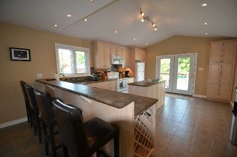 40 Mcgill Dr, Kawartha Lakes, L0B 1K0 | Image 3