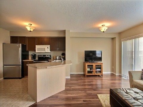 80 Foxborough Dr, Hamilton, L9G4Y8 | Image 3