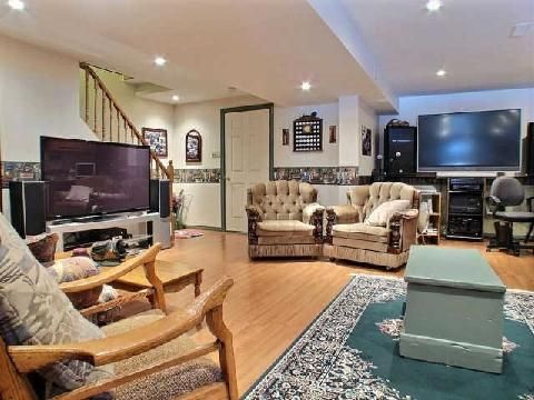 2515 Farmcrest Ave, Peterborough, K9L1R8 | Image 3