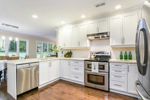 14 Alana Dr, Springwater, L4N 7K9 | Image 2