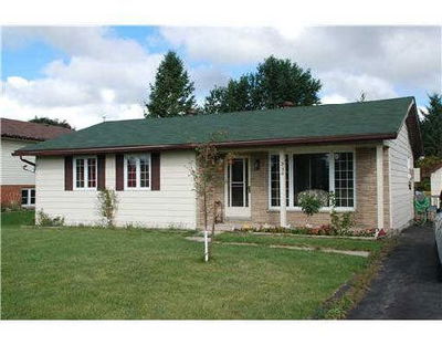 Detached House sold at 230 Christopher Street, Clearview, Stayner, L0M1S0 - MLS: X3057623