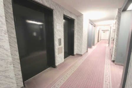 Room1