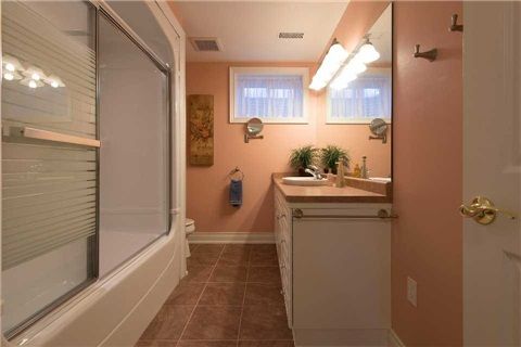 1031 Pelham Rd, St. Catharines, L2R 6P7 | Image 3