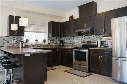 704 Robert Ferrie Dr, Kitchener, N2R0B2 | Image 2