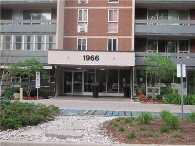 Unit 1004 — 1966 Main St, Hamilton - Westdale image-0-2