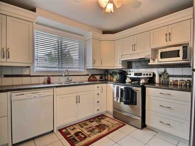 26 - 60 Elmsdale Dr, Kitchener, N2E2G4 | Image 3