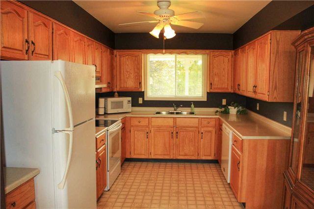 47 Lake Ave, Ramara, L0K1B0 | Image 3