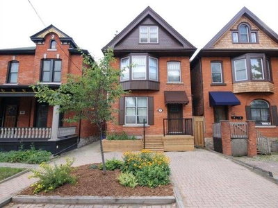 Semi-Detached House sold at 147 Herkimer Street, Hamilton, Ontario, L8P2H2 - Durand - MLS: X3279119