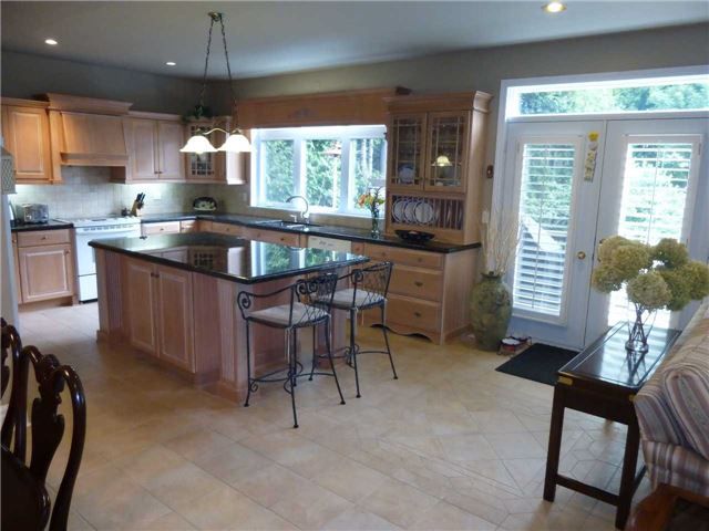 15 Palm Beach Rd, Oro-Medonte, L0L 1T0 | Image 3