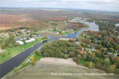 Townhouse sold at #14-1 Paradise Boulevard, Ramara, Ontario, L0K 1B0 - Rural Ramara - MLS: X3312227