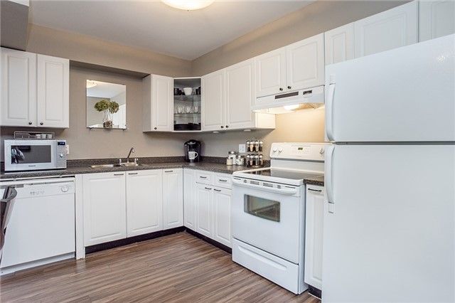 316 - 120 Bell Farm Rd, Barrie, L4M 6J2 | Image 3