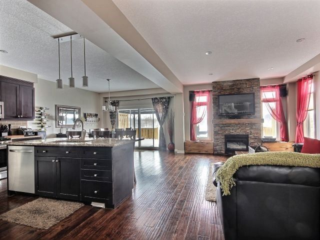 56 Smith's Creek Dr, Wilmot, N3A0B3 | Image 2