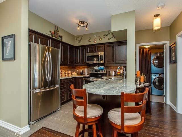 106 - 39 Ferndale Dr S, Barrie, L4N5T5 | Image 2