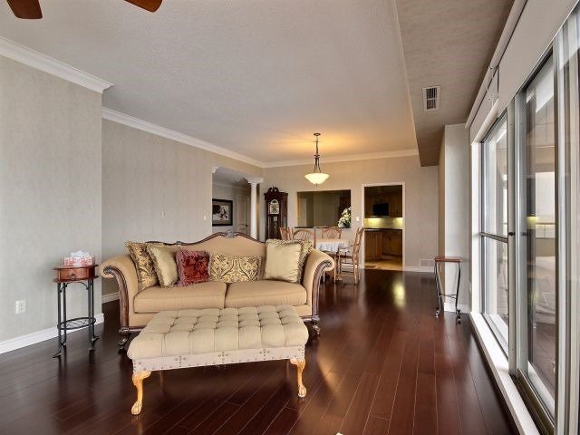 Room2