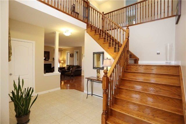 32 Headwaters Lane, Mono, L9W5K3 | Image 3