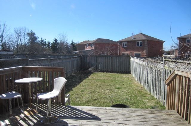 47 Bibby Crt, Barrie, L4N8T4 | Image 2