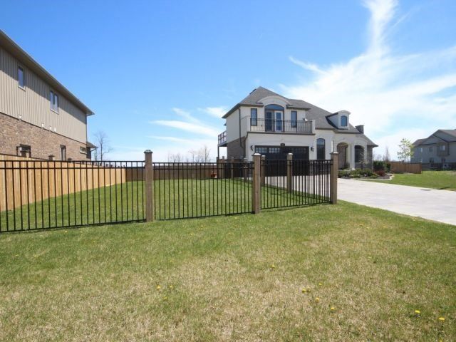 60 Mackenzie King Ave, St. Catharines, L2P0E1 | Image 2