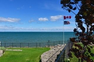 16 Shoreline Cres, Grimsby, L7M 5B2 | Image 3