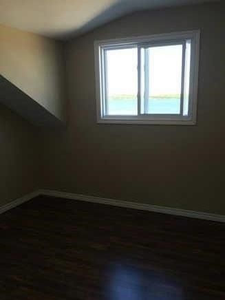 111 Hazel St, Kawartha Lakes, K0M1L0 | Image 3