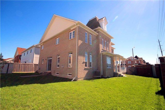 135 Prince William Way, Barrie, L4M7H6 | Image 2