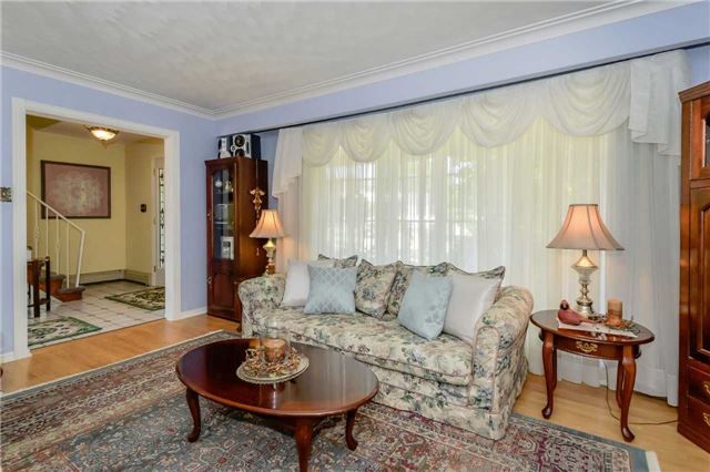 17 Carmine Pl, Guelph, N1E3V2 | Image 3