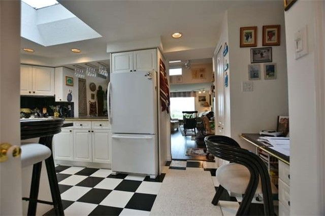 89 Georgian Manor Dr, Collingwood, L9Y 3Z1 | Image 2