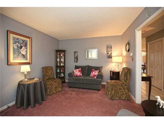 721 Acadia Dr, Hamilton, L8W 3V2 | Image 3