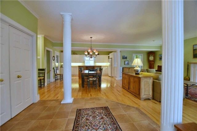 210 Minnesota St, Collingwood, L9Y3S4 | Image 2