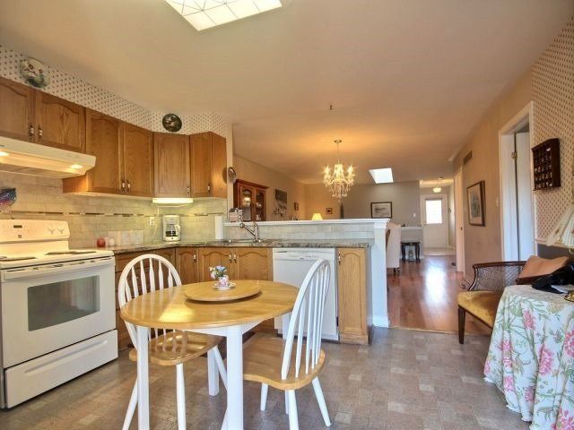 14 - 165 Main St E, Grimsby, L3M2Y3 | Image 2