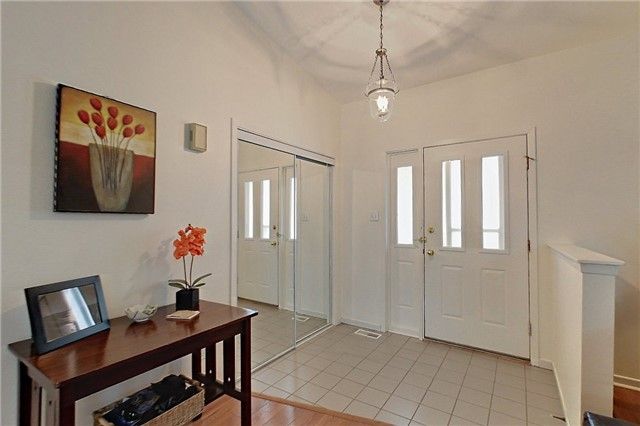 8 Azores Pl, Wasaga Beach, L9Z 1K9 | Image 2