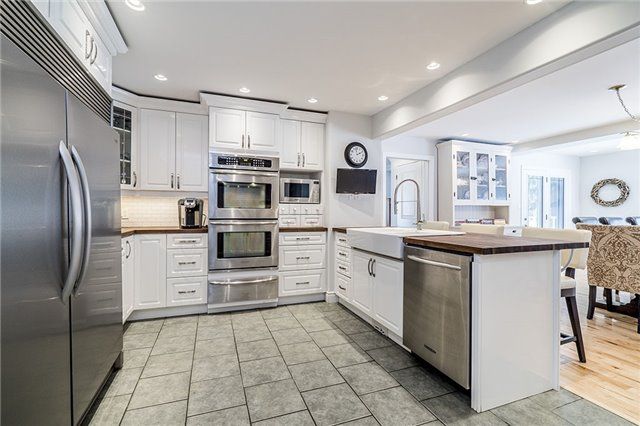 112 Lakeshore Rd W, Oro-Medonte, L0L 2E0 | Image 3