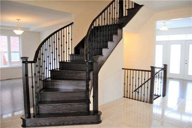 28 Stonegate Ave, Mono, L9W 6X1 | Image 2