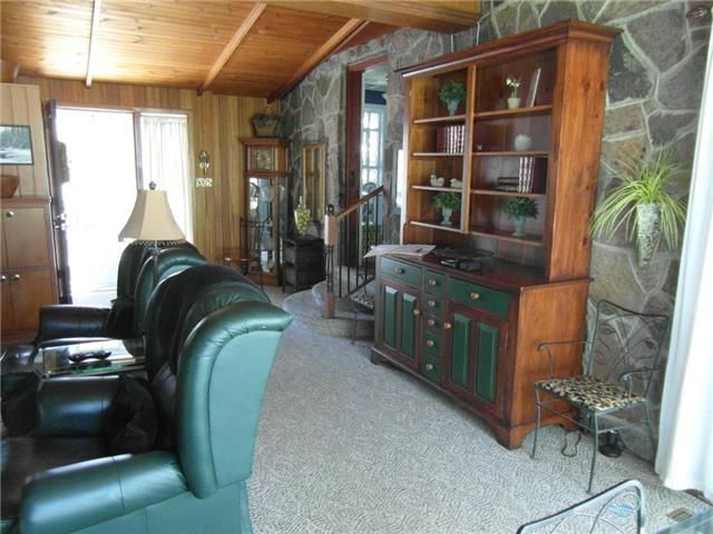 114 Colborne St W, Kawartha Lakes, K9V 3T5 | Image 2