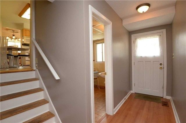 100 Seneca Dr, Hamilton, L9G 3B8 | Image 2