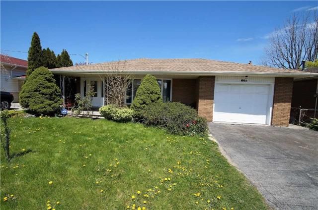 662 Mohawk Rd W, Hamilton, L9C 1X8 | Image 2