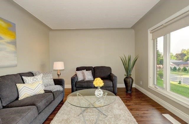 28 Hoffman St, Kitchener, N2M3M7 | Image 3