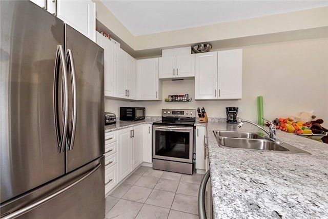 9 Hiscott Dr, Hamilton, L8B 0A2 | Image 3