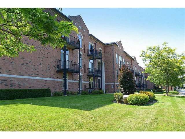 320 - 262 Dundas St E, Hamilton, L8B 1A9 | Image 2