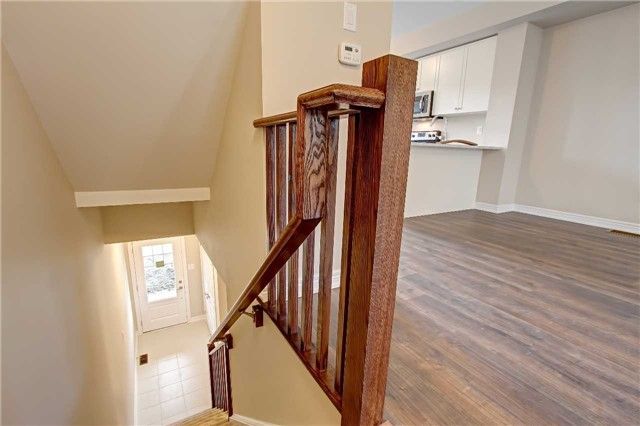 11 Walters Lane, Grimsby, L3M 0H2 | Image 3