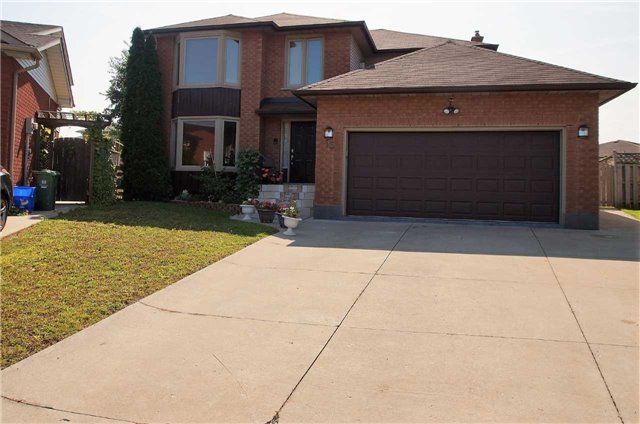 15 Talia Crt, Hamilton, L8E 4X8 | Image 2