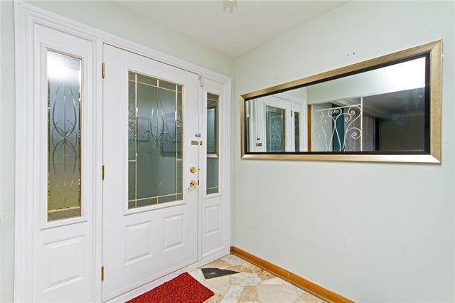 662 Mohawk Rd W, Hamilton, L9C 1X8 | Image 3